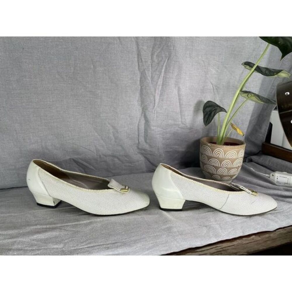 La Linea Hassia Gina white pump sz 9.5‎ - Picture 4 of 10